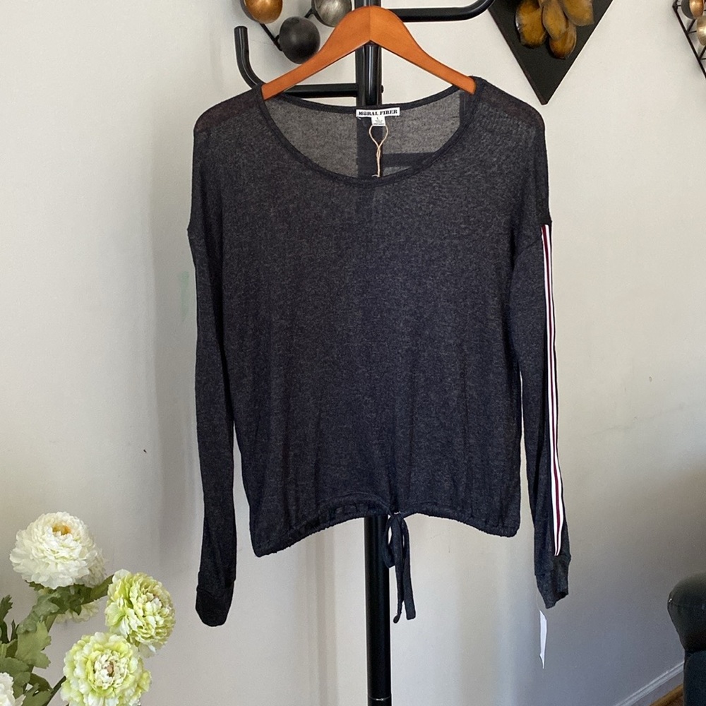Moral Fiber Sweater Size L Large New Cropped Gray